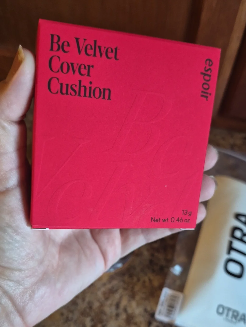espoir Be Velvet Cover Cushion - Tan Nwt